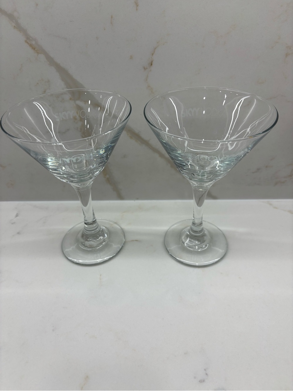 2 Vintage Clear Skyy Vodka Martini Cosmopolitan Glasses with Frosted Logo Rare